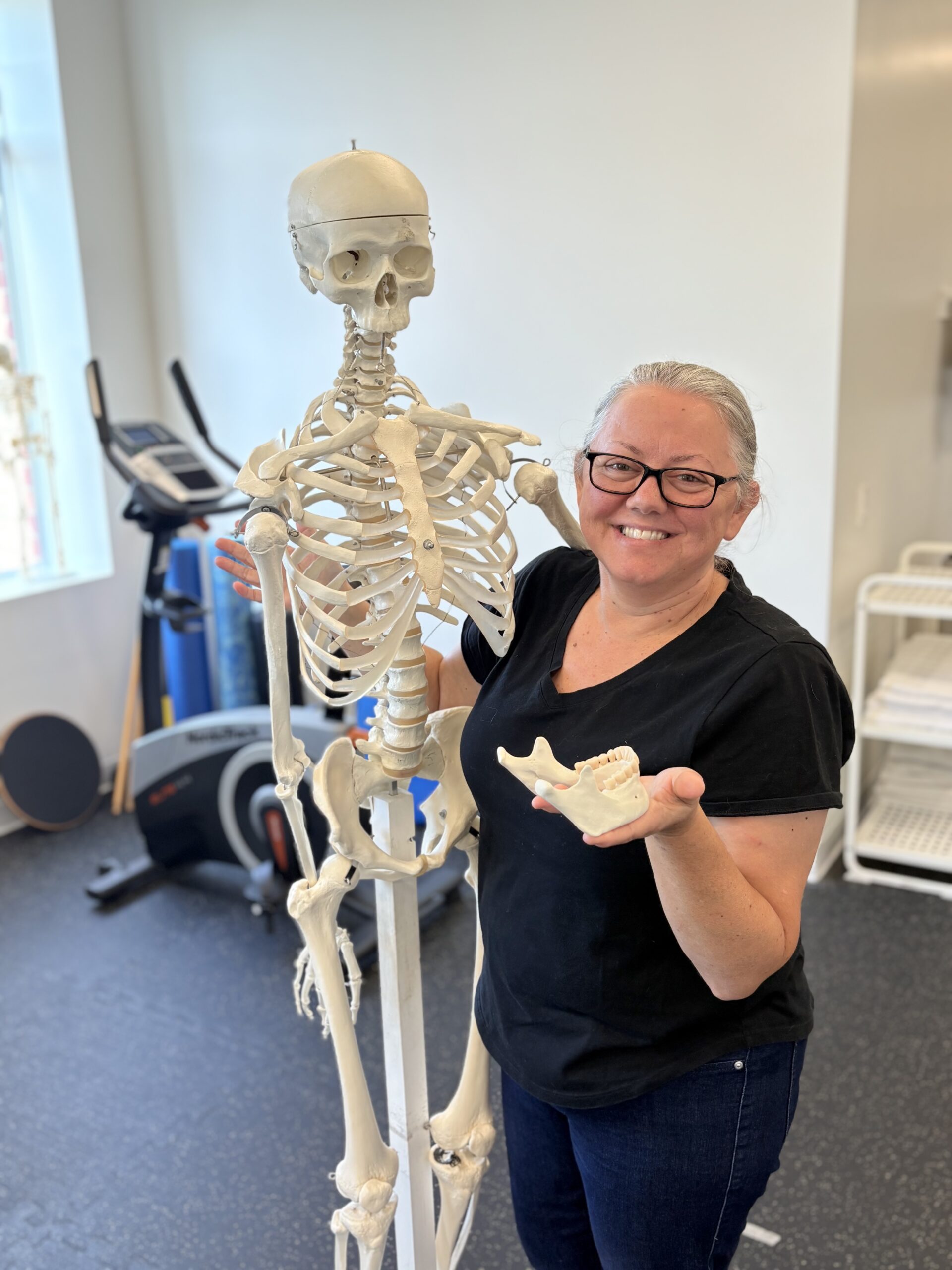 ART Graphic of women stretching with toddlers